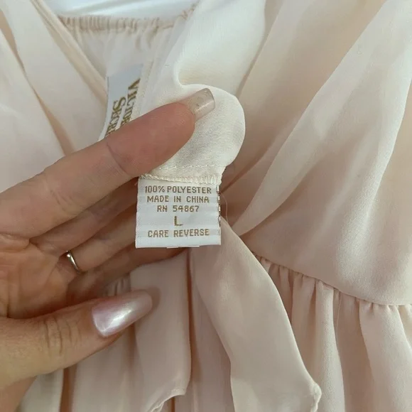 Vintage Victoria’s Secret Gold Label Chiffon Nightgown - L